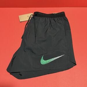 NEW Nike Stride Kipchoge 5'' Brief-Lined Running Shorts FZ1076-010 Size men’s L